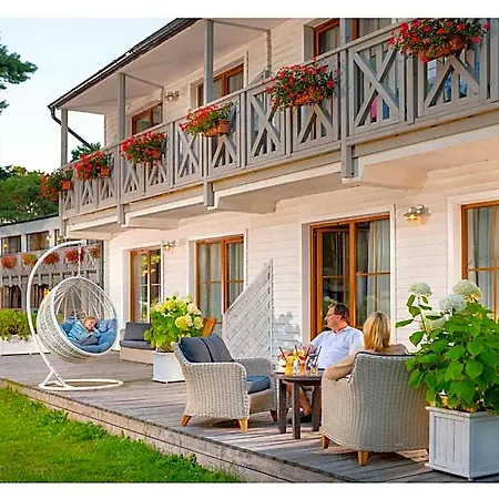 Neptuno & Hotel Zieleniewo (Kolobrzeg)